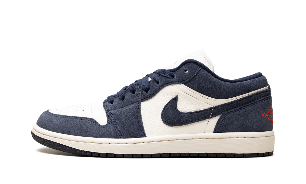 Jordan 1 Low SE Obsidian Suede IO7448 400