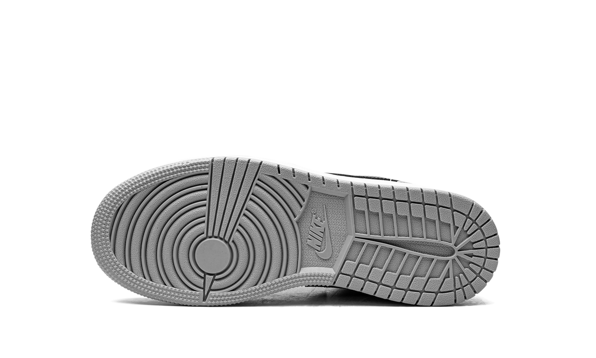 Jordan 1 Low GS Shadow Toe 553560 052