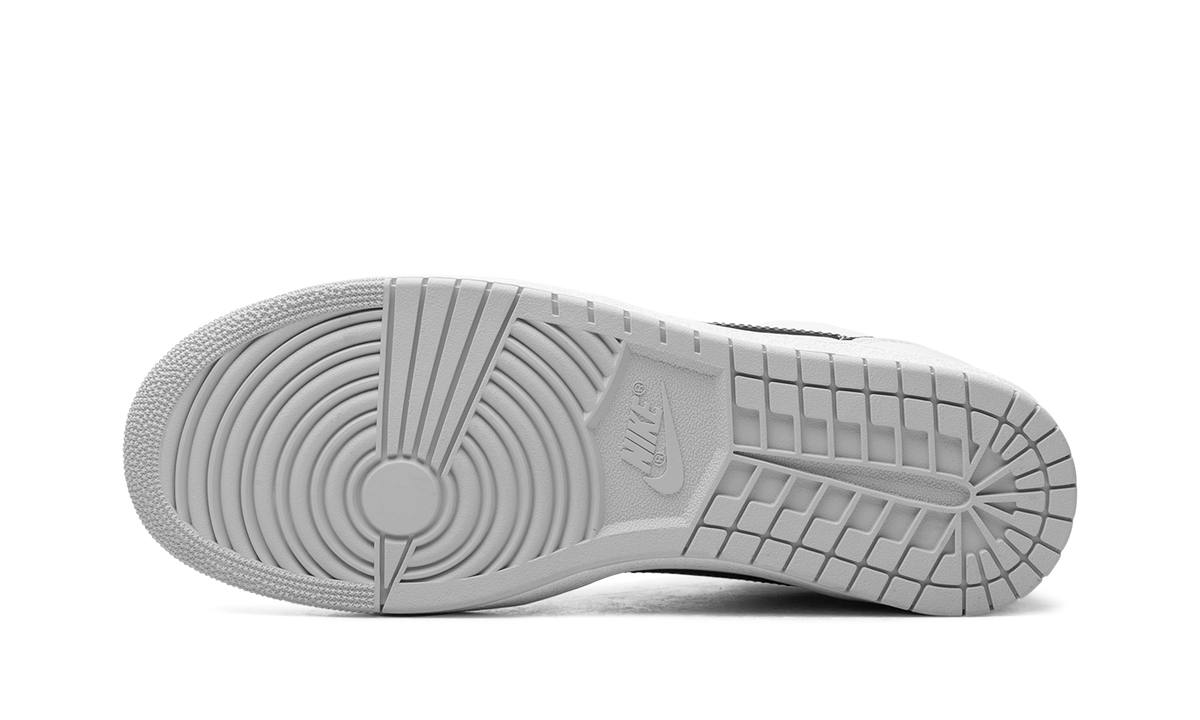 Jordan 1 Retro Low '85 Metallic Black FB9933 102