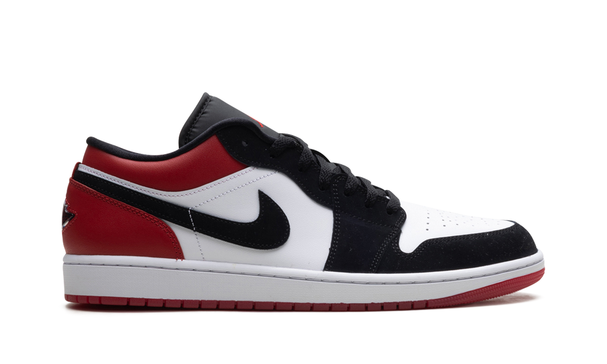 Jordan 1 Low SE Black Toe (2025) IB8971 106