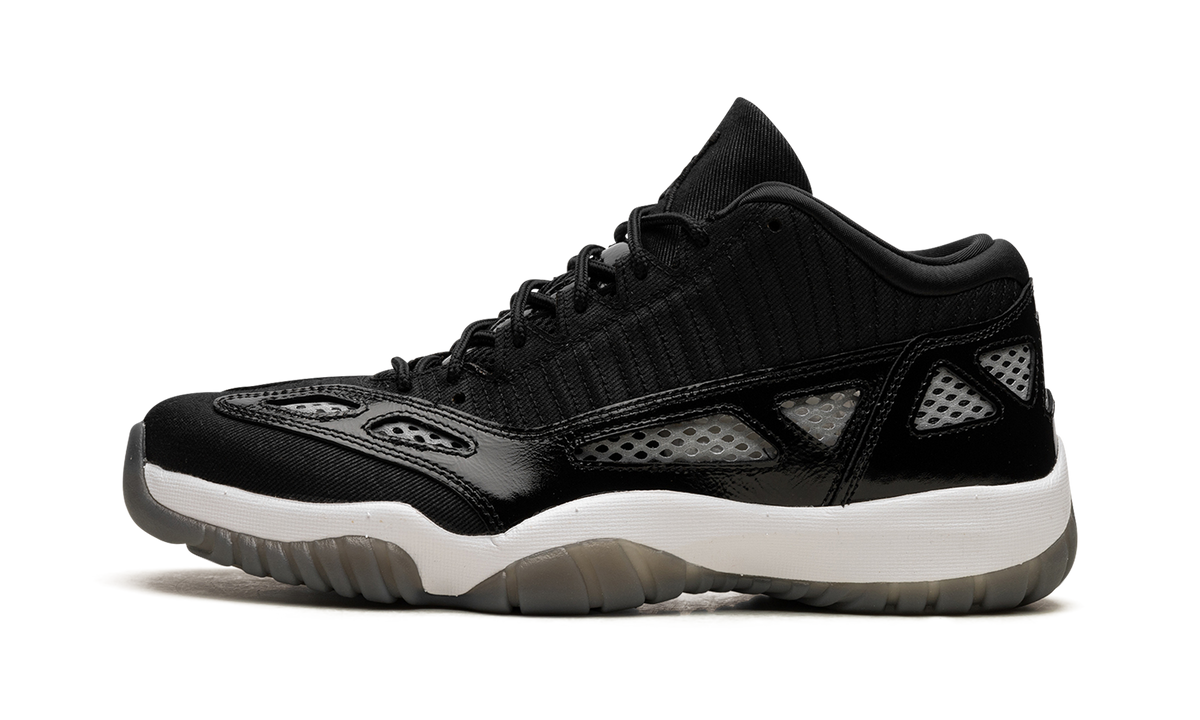Air Jordan 11 Low IE Black/White 919712 001